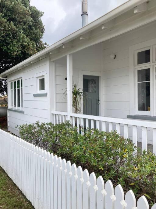Artshack At The Beach Whanganui Bagian luar foto